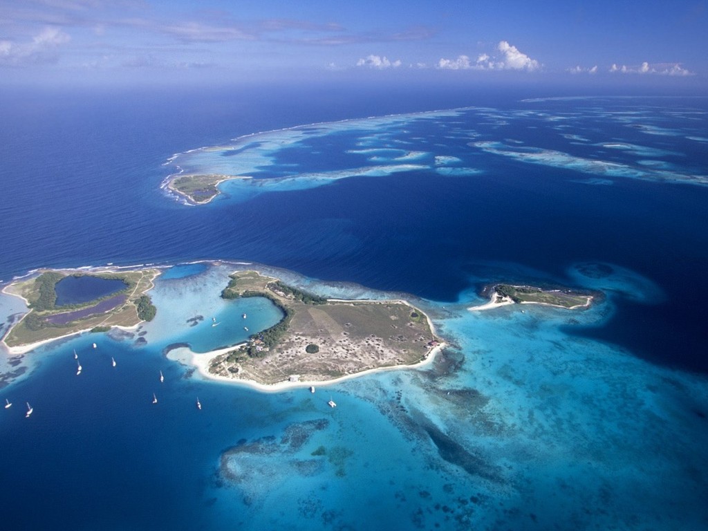 Los Roques aerial view ©  SW